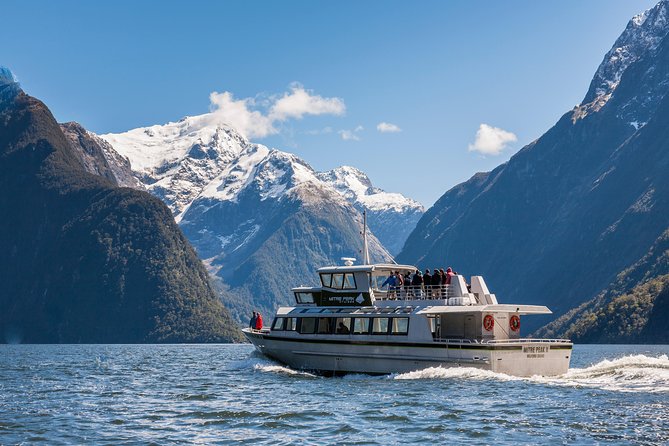 Milford Sound Coach, Cruise and Flight Sightseeing Tour from Queenstown - Te Anau, your last easy food stop
