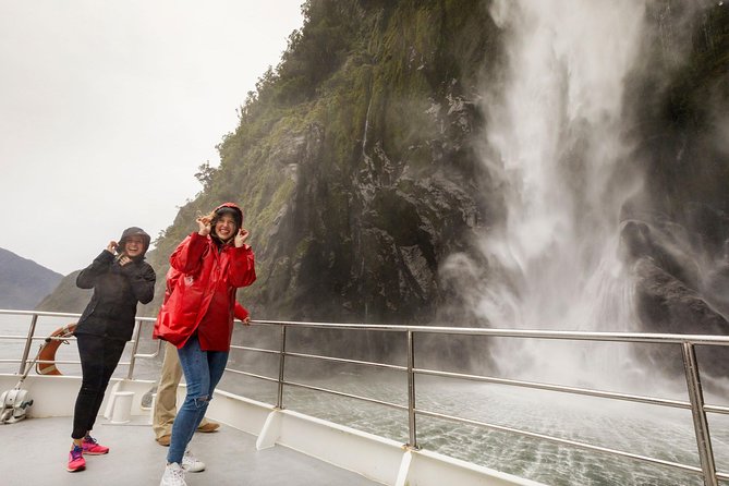 Milford Sound Coach & Cruise from Queenstown: Panoramic Views - Eglinton Valley and Mirror Lakes