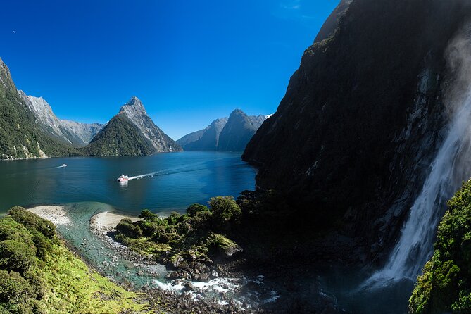 Milford Sound Day Tour from Te Anau - Mirror Lakes: a short stop with a clear purpose