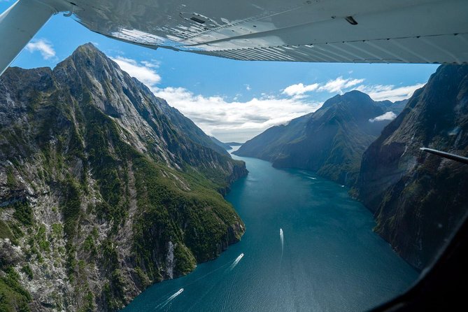 Milford Sound Glacier Flight & Cruise from Wanaka - Key points at a glance