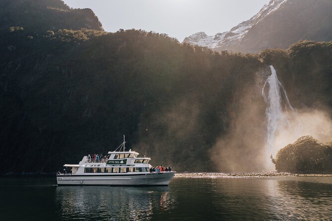 Milford Sound Helicopter and Cruise Tour from Queenstown - Why the helicopter changes the Milford Sound day