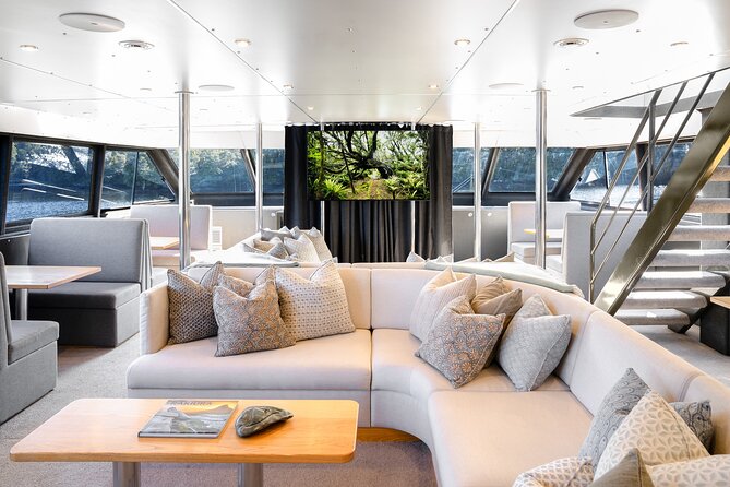 Milford Sound Overnight Cruise Fiordland Jewel - Getting there from Queenstown or Te Anau