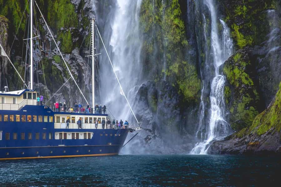 Milford Sound: Overnight Cruise with Water Activities - How the weather affects the experience