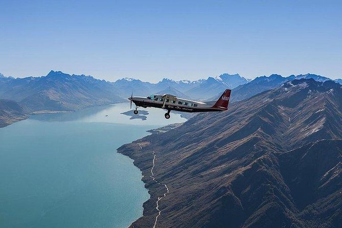 Milford Sound Scenic Flight from Queenstown - Glenorchy and Lake Wakatipu set the scene