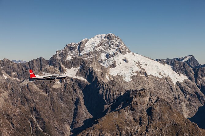 Milford Sound Scenic Flight from Queenstown - From Queenstown pickup to the 2:30 pm departure