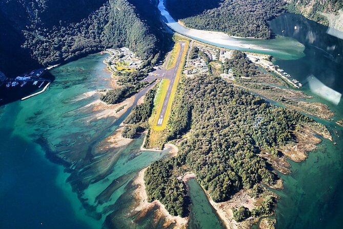 Milford Sound Scenic Flyover ex Queenstown - Entering Fiordland National Park by air
