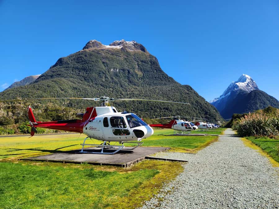Milford Sound Scenic Helicopter Flight with Landing - Key points at a glance