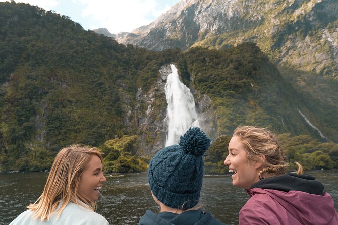Milford Sound Small Group Tour, Cruise & Picnic Lunch - Eglinton Valley offers a wide-open photo stop