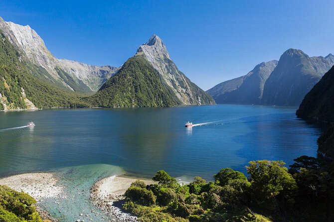 Milford Sound Small Group Tour, Cruise & Picnic Lunch - Mirror Lakes add a short walk to the route