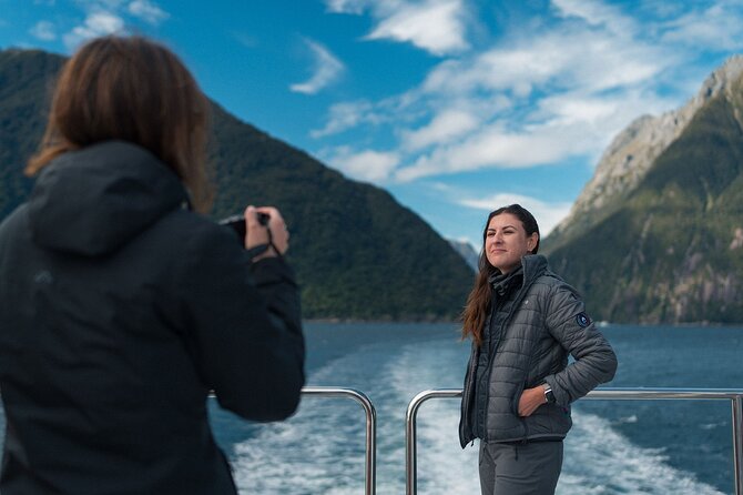 Milford Sound Small Group Tour, Cruise & Picnic Lunch - The Homer Tunnel leads into the Cleddau Valley