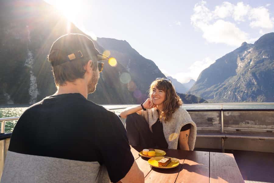 Milford Sound: Wildlife & Nature Cruises - Choosing your departure time wisely