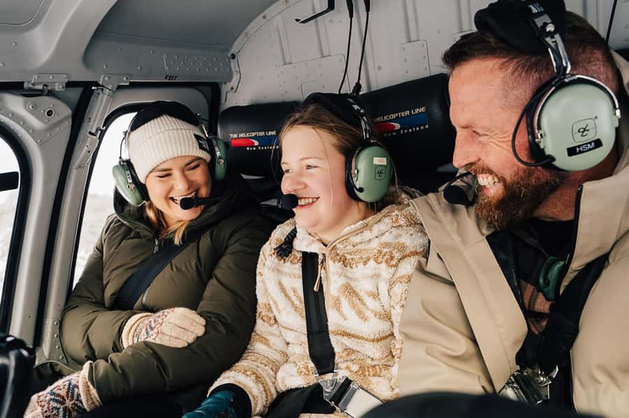 Mount Cook: 25-Minute Alpine Vista Helicopter Flight - Crossing the Ben Ohau mountain range