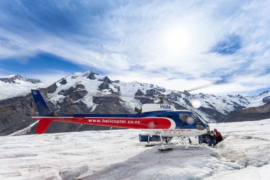Mount Cook: 3 Hour Heli Hike to the Tasman Glacier - The Return Flight and Hochstetter Icefall
