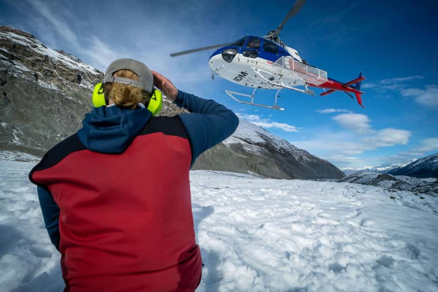 Mount Cook: 3 Hour Heli Hike to the Tasman Glacier - Weather Is Part of the Experience