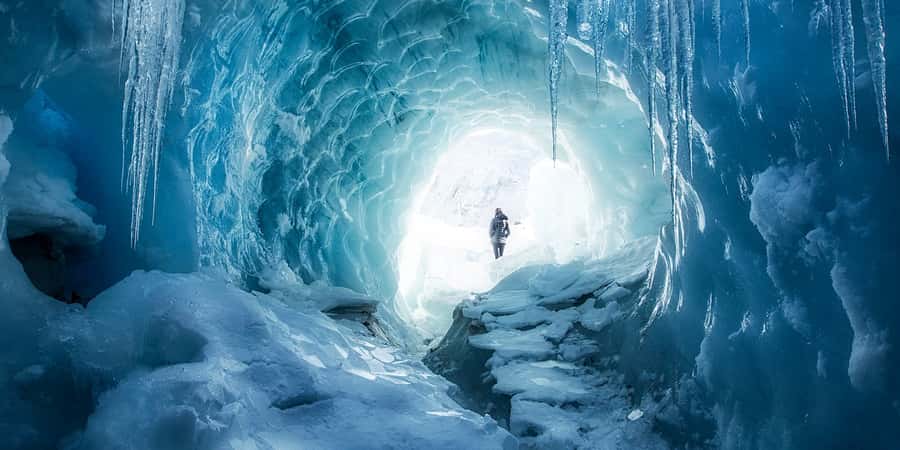 Mount Cook: 3-Hour Tasman Glacier Helicopter Ride and Hike - The 45-minute briefing and gear fitting