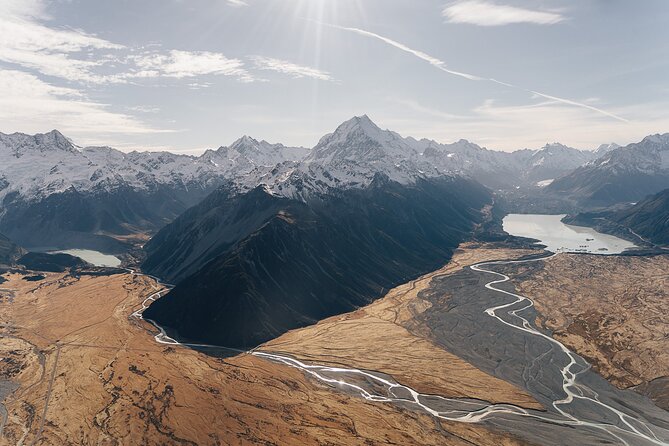 Mount Cook Scenic 35 Minute Helicopter Flight - Why seeing Aoraki / Mount Cook from above changes the visit