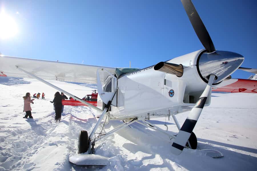 Mount Cook: Ski Plane and Helicopter Glacier Combo Flight - Why two aircraft make this flight special