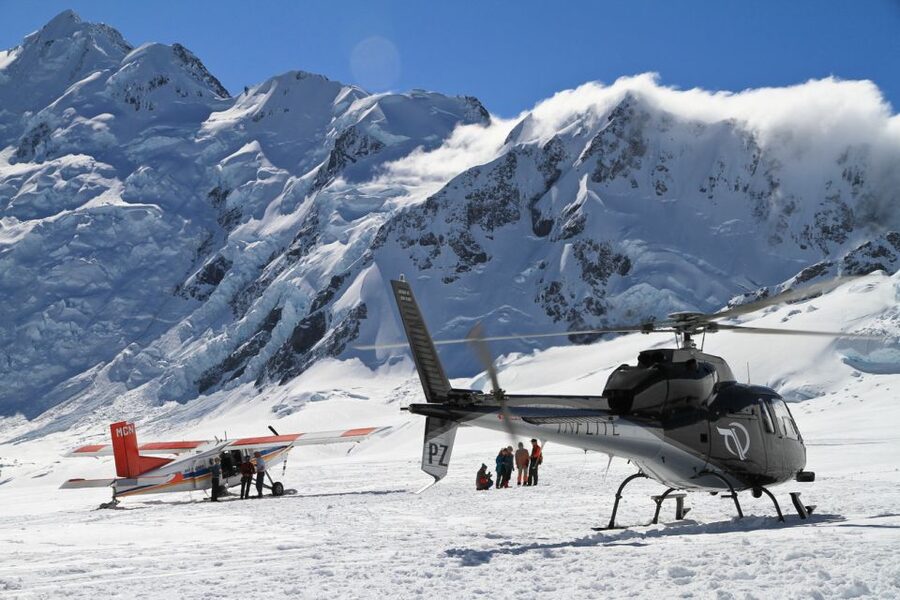 Mount Cook: Ski Plane and Helicopter Glacier Combo Flight - Returning by helicopter or ski plane