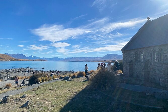 Mt. Cook Full Day Group Tour via Tekapo from Christchurch - Lake Pukaki gives you the Mount Cook reveal