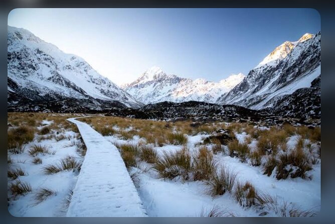 Mt. Cook Full Day Private Tour via Tekapo from Christchurch - Lake Pukaki brings the strongest wide-open views