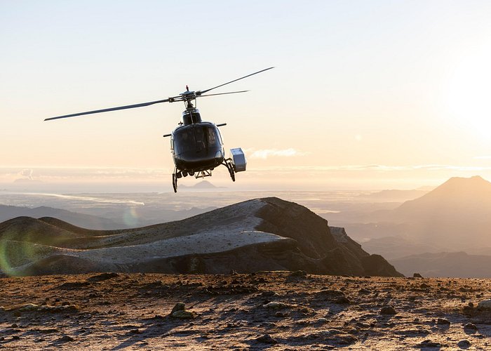 Mt Tarawera Helicopter Tour with Volcano Landing - Practical details that affect your day