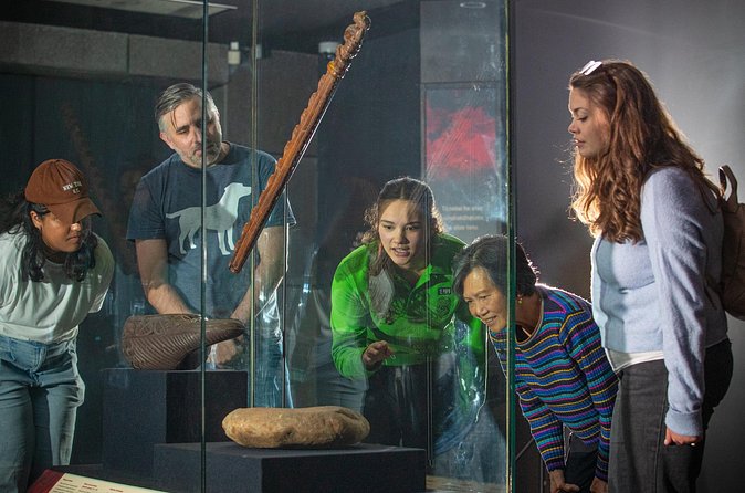 Museum of New Zealand Te Papa Tongarewa: Māori Highlights Tour - Who Should Book This Experience?