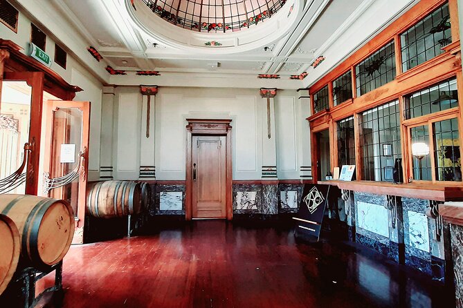 Napier: Afternoon Wine Tasting + visit Silky Oaks Chocolates - Pask Winery and changing plans
