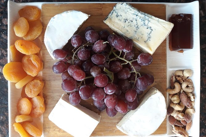 Napier: Afternoon Wine Tasting + visit Silky Oaks Chocolates - Ross, the guide, and the human side of the tour