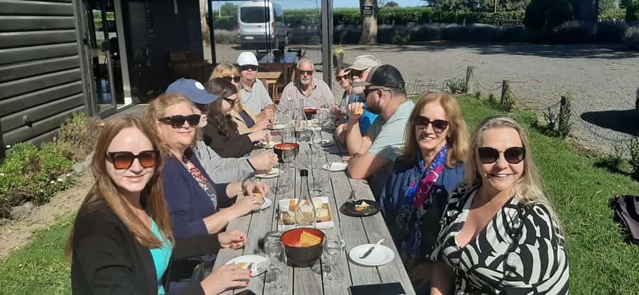 Napier: Art-Deco + Te Mata Peak+ Garden Walk + Wine Tasting - Key points to know before booking