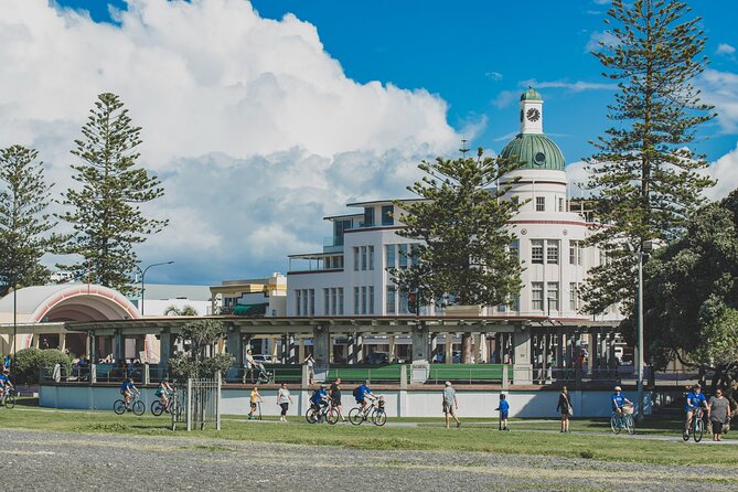Napier Bike Hire - From seaside paths to 200 kilometers of trails