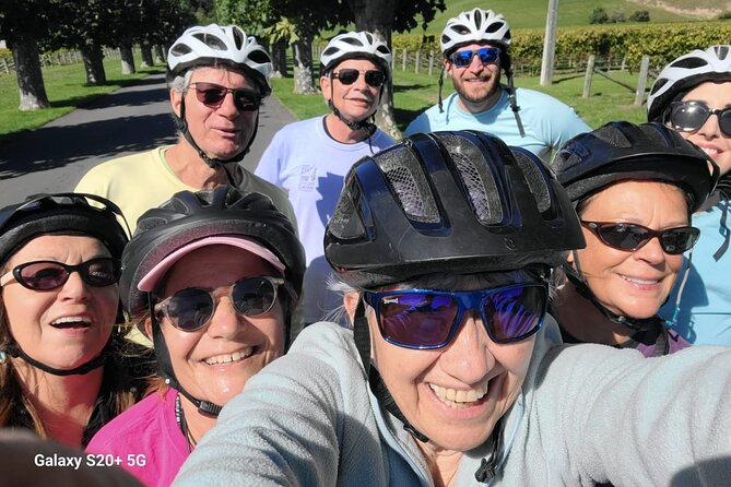Napier: Cycle to Wineries - Half Day, self-guided - Finding the Marine Parade meeting point