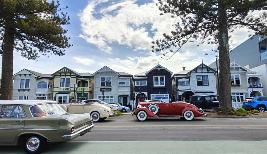 Napier: Highlights & Tour Exploring the Best of this Region - Napier’s Art Deco center in 45 minutes