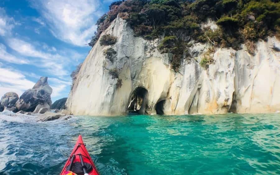 Nelson: Abel Tasman Kayaking & Great Taste Trail Bike Tour - Kayaking toward Split Apple Rock