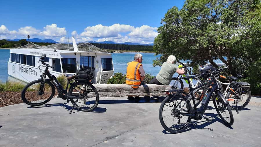Nelson: Great Taste Trail Coastal Bike Ride to Mapua - Starting near Tahuna Beach and finding the trail
