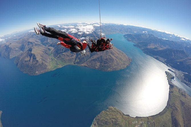 NZONE Skydive Queenstown - Landing, photos, and the trip back