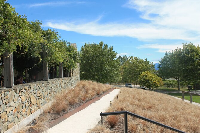 Picton & Blenheim Scenic Tour - Pollard Park, Blenheim’s garden pause