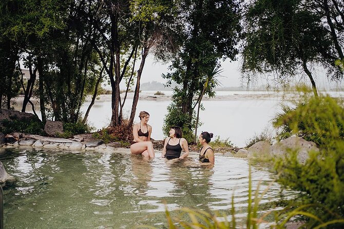 Polynesian Spa Rotorua: Deluxe Lake Spa Hot Spring Bathing - Who will enjoy this most