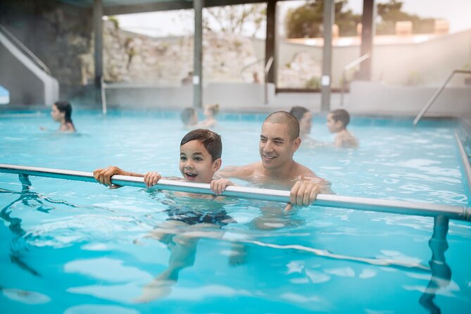 Polynesian Spa Rotorua: Family Hot Pools and Freshwater Pool - Arriving under the main arch