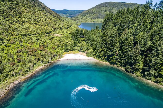 Ports of Tauranga/Rotorua/Tga - 6 Hours Rotorua Highlights Tour - The guide can make or break the day