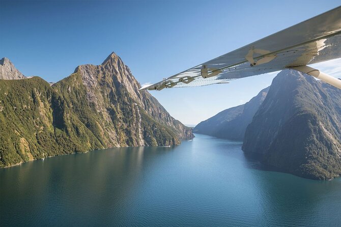 Premium Milford Sound Tour Including Cruise, Flight & Lunch - Te Anau: A Useful Break Beside New Zealand’s Second-Largest Lake