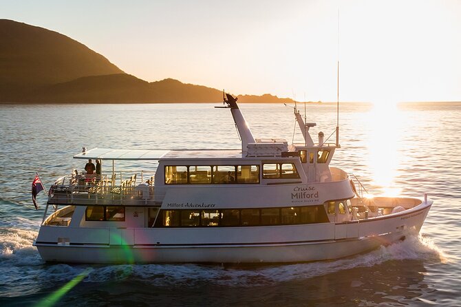 Premium Milford Sound Tour Including Cruise, Flight & Lunch - Hollyford River, Waterfalls, And The Darran Mountains