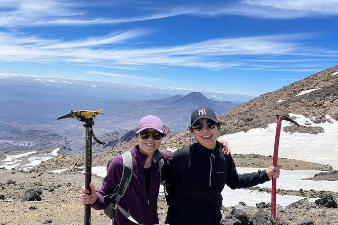 Premium Mt Ruapehu Summit Plateau Guided Group Hike - The guides make the hard parts manageable