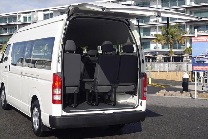 Private Auckland Airport Transfer to/from Auckland Hotels - Van - The ride from Auckland Airport to your hotel