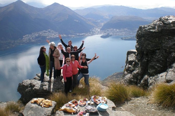 Private Champagne Picnic on a Peak with Helicopter Ride - Cecil Peak and the 180-degree Wakatipu view