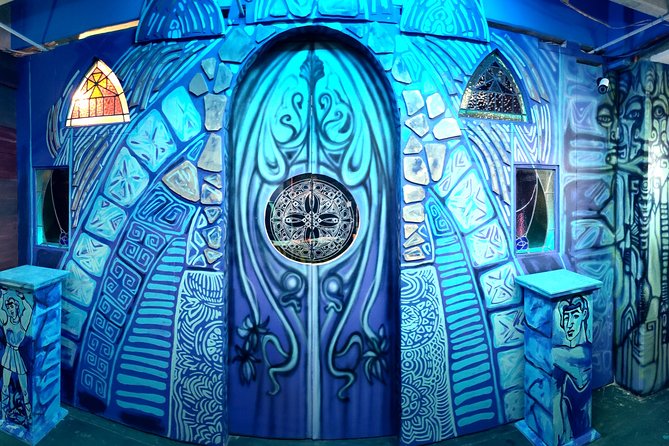 Private Group Puzzle-Solving Adventure Game: Atlantis - Why the private format matters