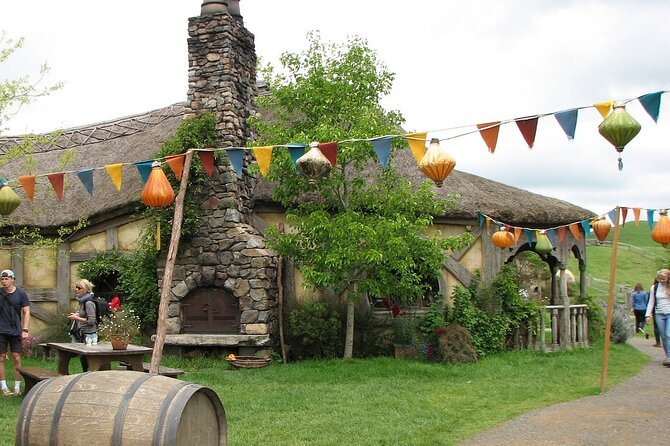 Private Hobbiton & Blue Springs Day Trip from Auckland - Three hours inside Hobbiton Movie Set
