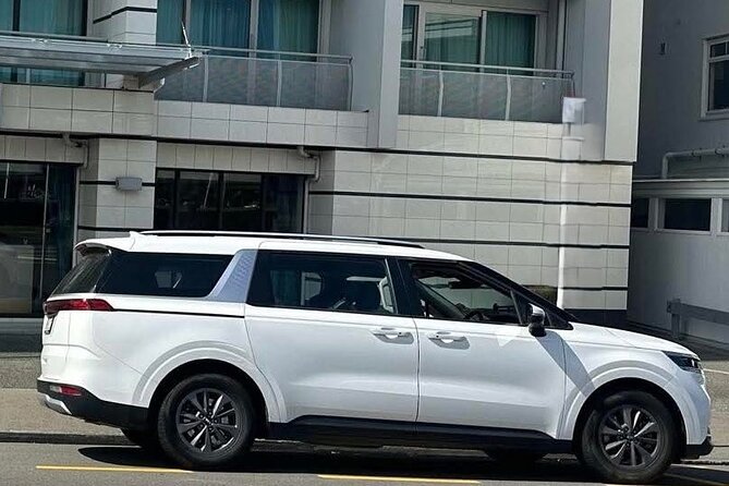 Private Large SUV Airport Transfers Wellington - Executive Travel - A Calm Start at Wellington Airport