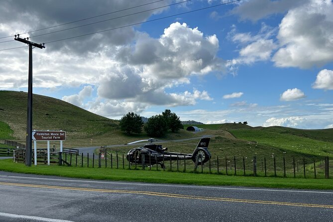 Private Round Trip Transport To Hobbiton From Auckland - The private vehicle and driver service