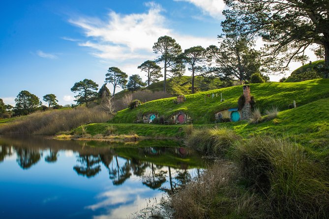 Private tour - Hobbiton Movie Set Evening Banquet Return from Auckland - Is the private Hobbiton banquet worth booking?