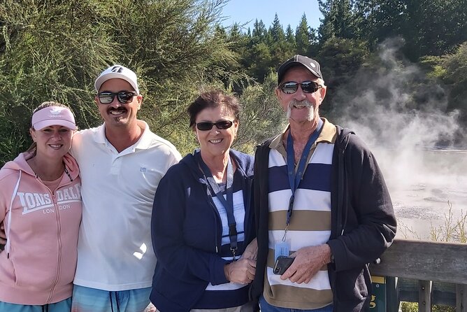 Private Tour Rotorua Shore Excursion up to 8 Passengers - Te Puia: the day’s main attraction